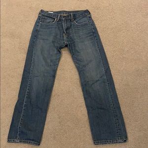 Dark washed Levi Denim Jeans!